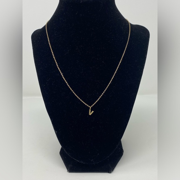 14K Solid Gold V Initial Pendant - Picture 3 of 6